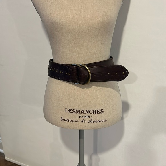 Michael Kors Wide Leather Belt - Picture 4 of 11